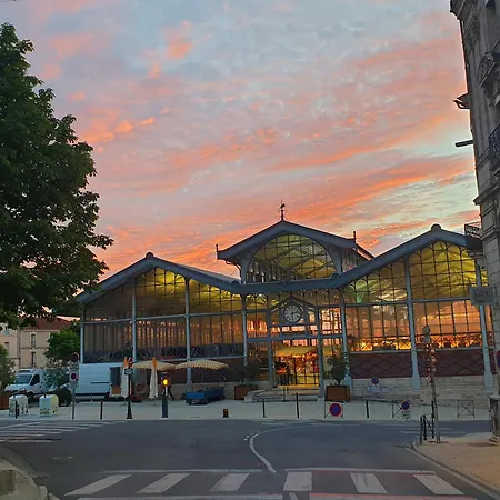 Grand T3 Rue Pietonne Bureau Et Terrasse