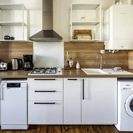 Grand T3 Rue Pietonne Bureau Et Terrasse Apartment