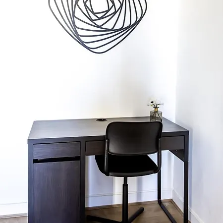 Grand T3 Rue Pietonne Bureau Et Terrasse * Angoulême